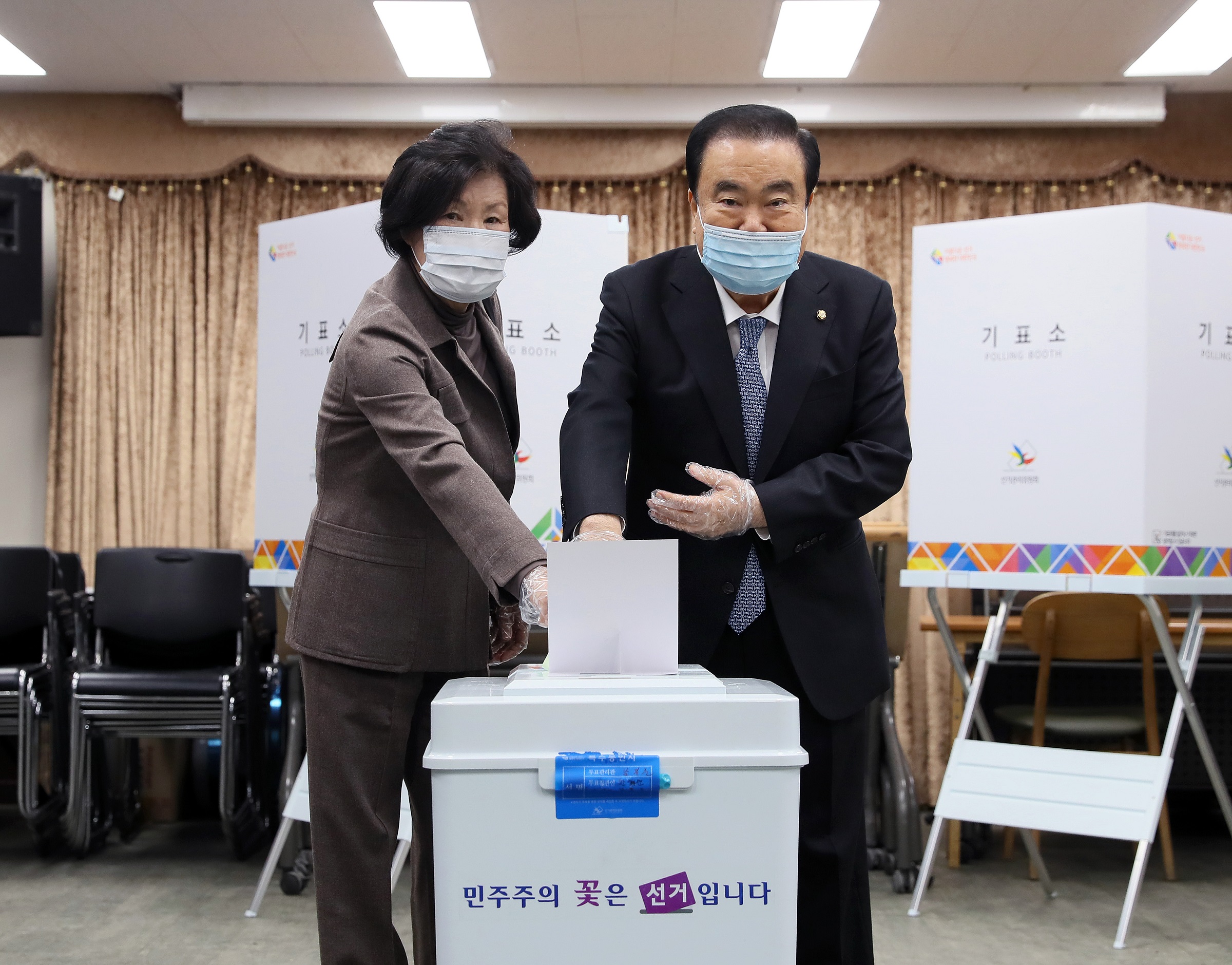 [Apr 17] ROK general election held on April 15